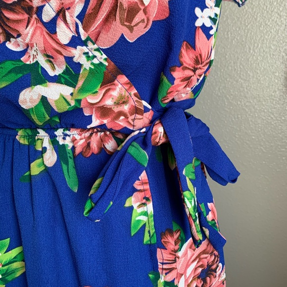 Dream of Me Floral High Low Maxi Dress Size Medium - Picture 16 of 17